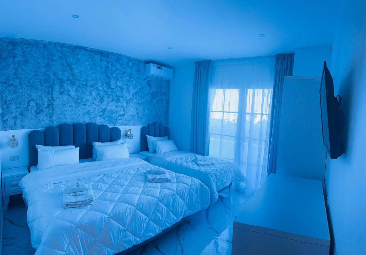 Ujvara Hotel Golem  Eksteriør bilde
