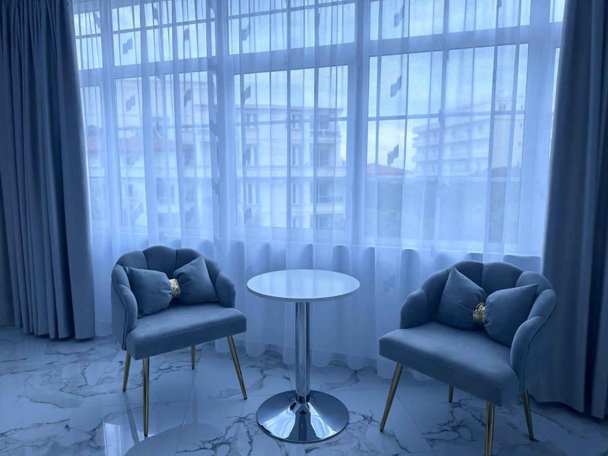 Ujvara Hotel Golem  Eksteriør bilde